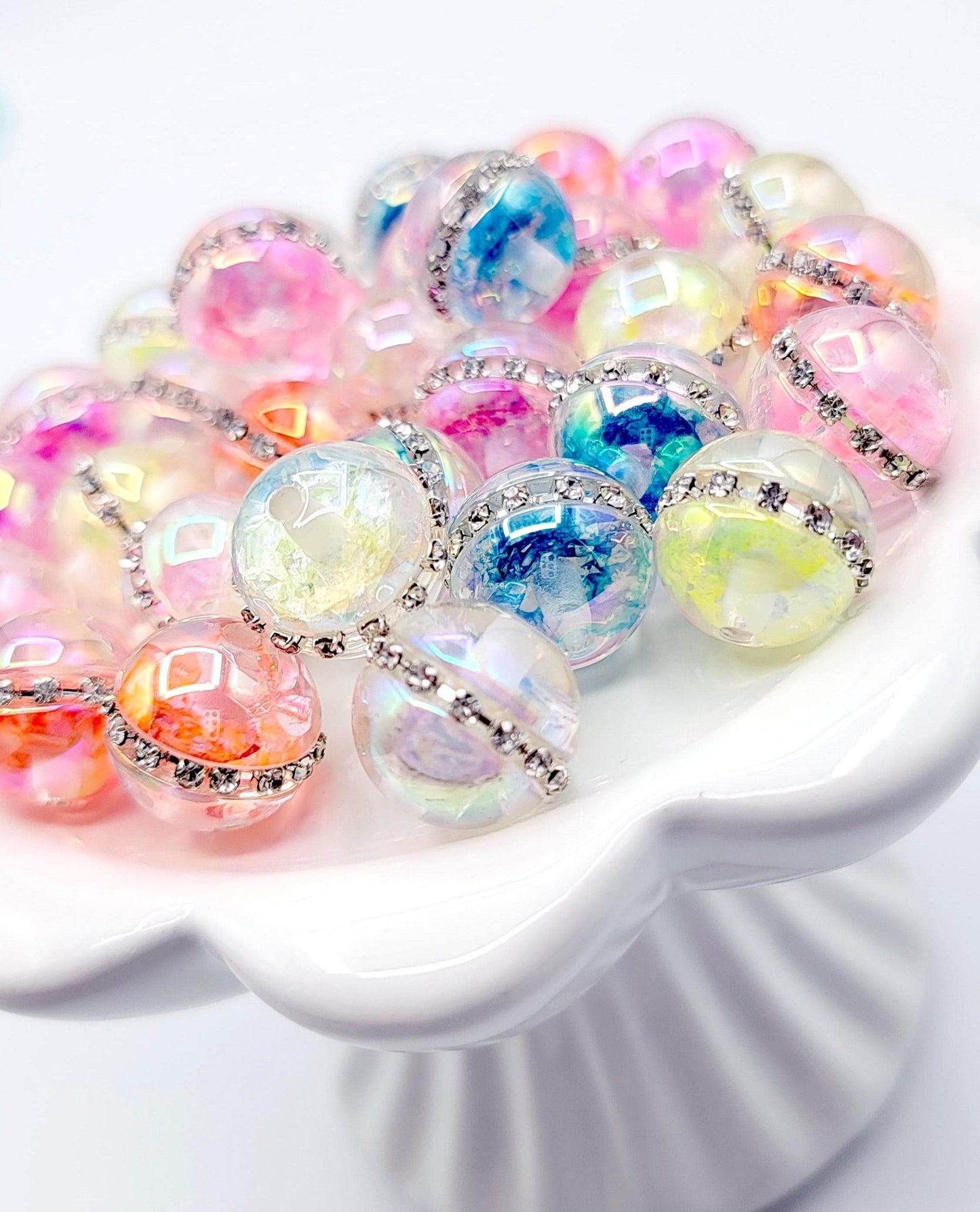 16mm Clear Acrylic Beads with Colorful Flakes & Rhinestone Chain (Set of 10) – UV Coated Craft Beads