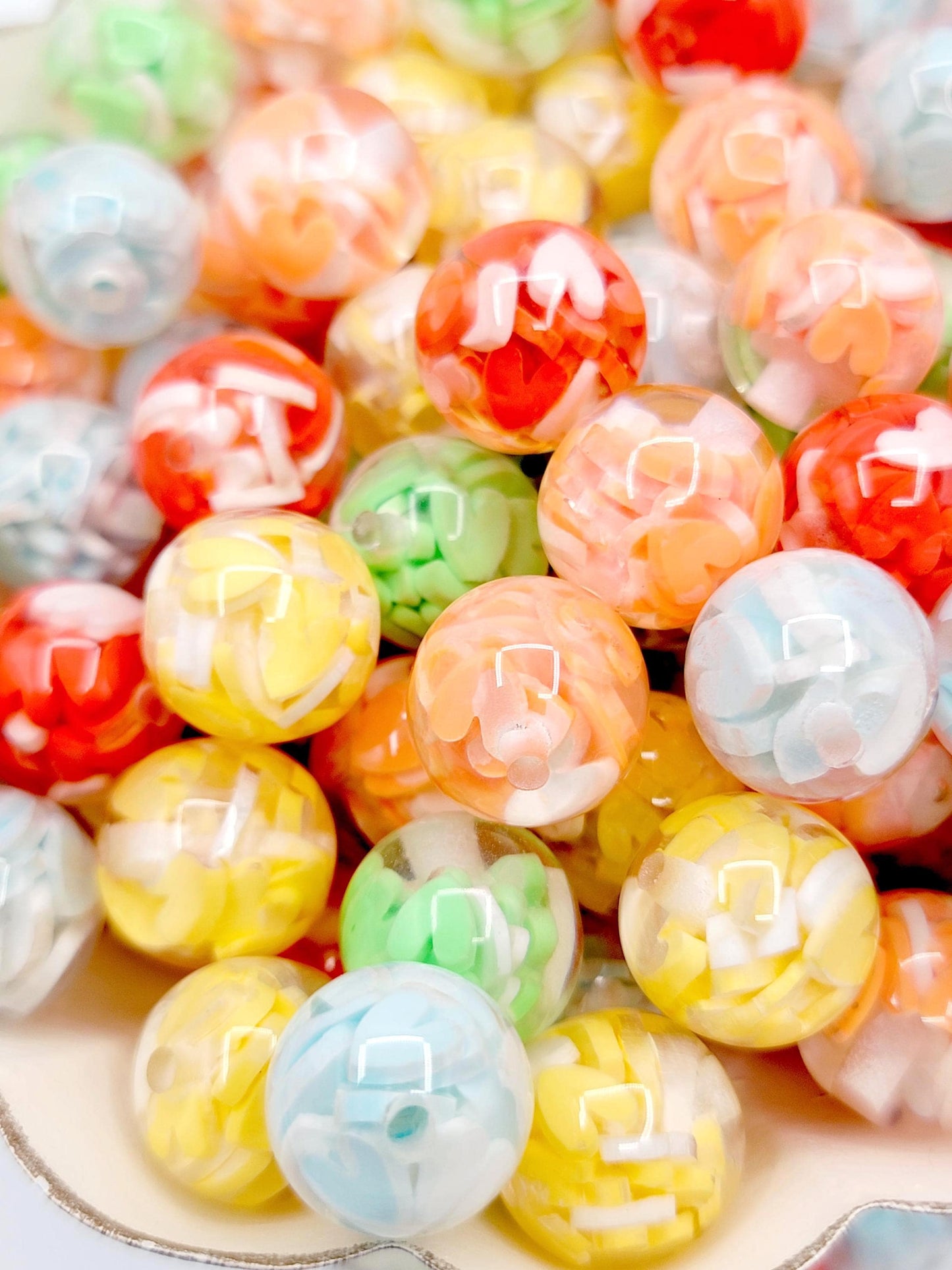 16mm Clear Acrylic Beads With Heart Clay Slices (Set of 10) – Cute DIY Craft Beads