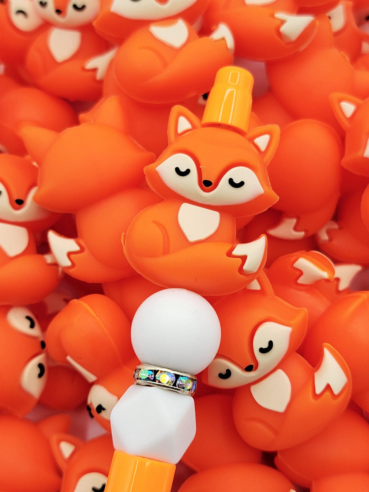 3D Fox Silicone Focal Bead , Orange Sleeping Fox Animal Shape Bead for DIY Pens, Jewelry, Keychains and Crafts, Fox Chunky Charms (Set of 2)