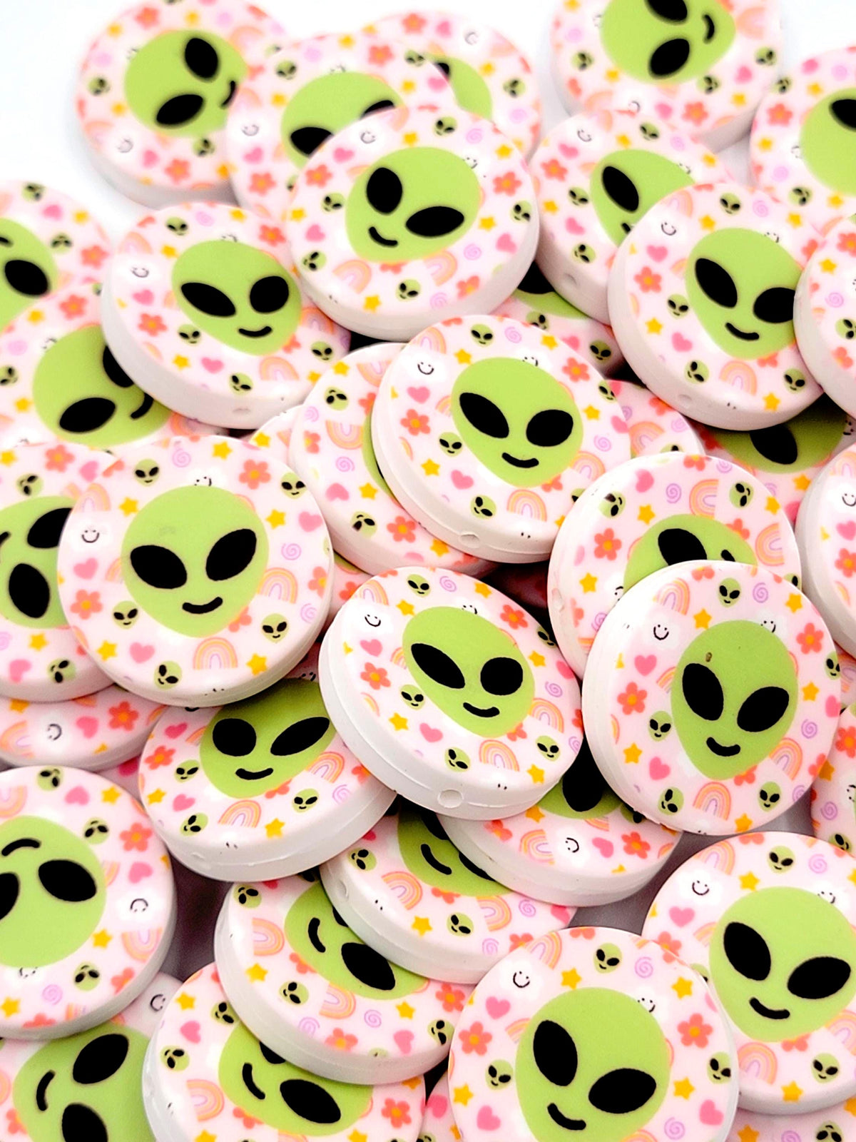 Retro Alien Rainbow Focal Bead, Colorful Alien Head Silicone Pen Bead, Chunky Bag Beads, Beadable Pen Keychain Craft Bead - (Set of 2)