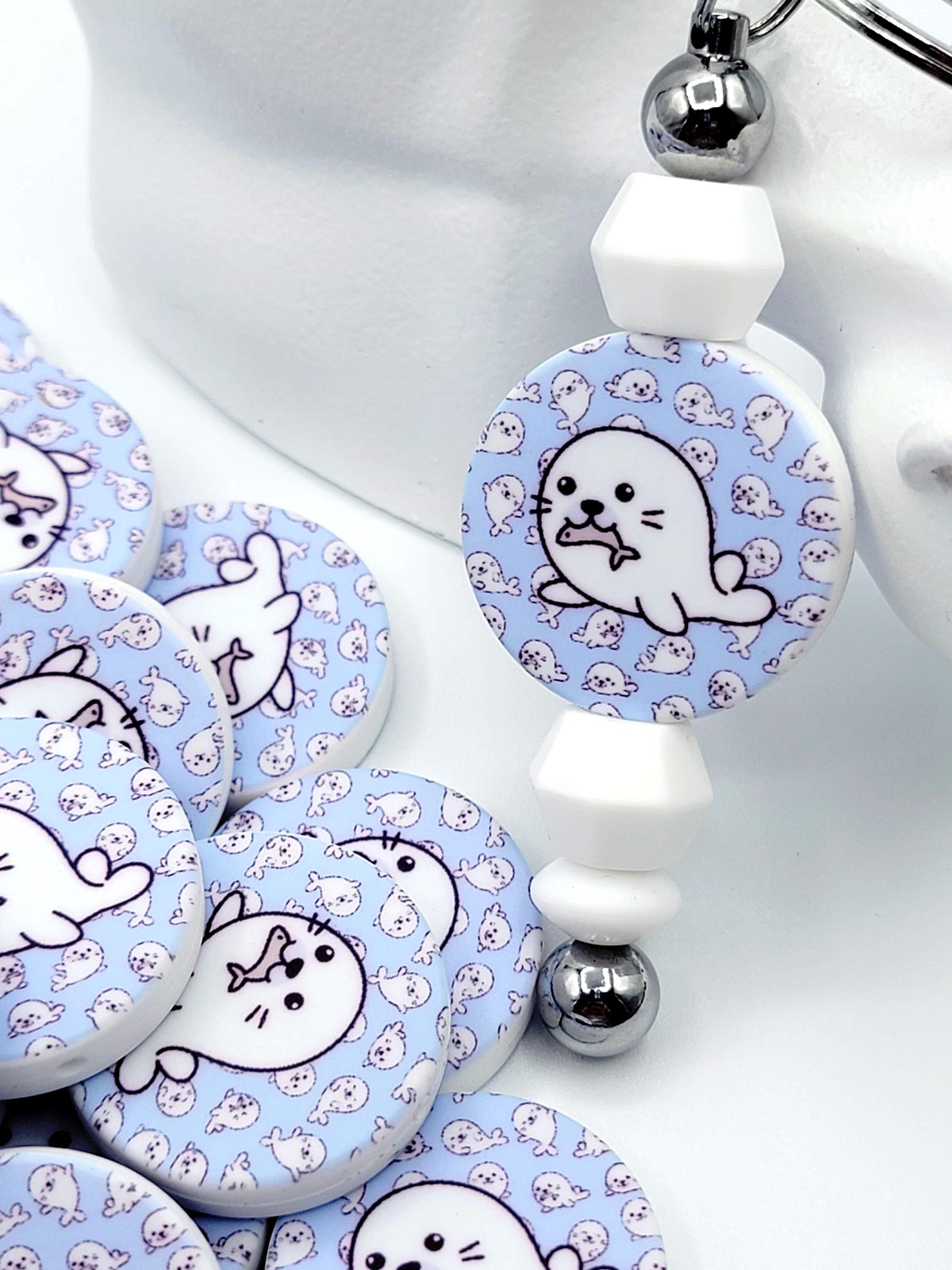 Seal With Fish Silicone Focal Bead, Cute Seal Pen Bead, Ocean Animal Focal Bead, Bracelet Keychain Lanyard Bead, DIY Craft Bead - (Set of 2)