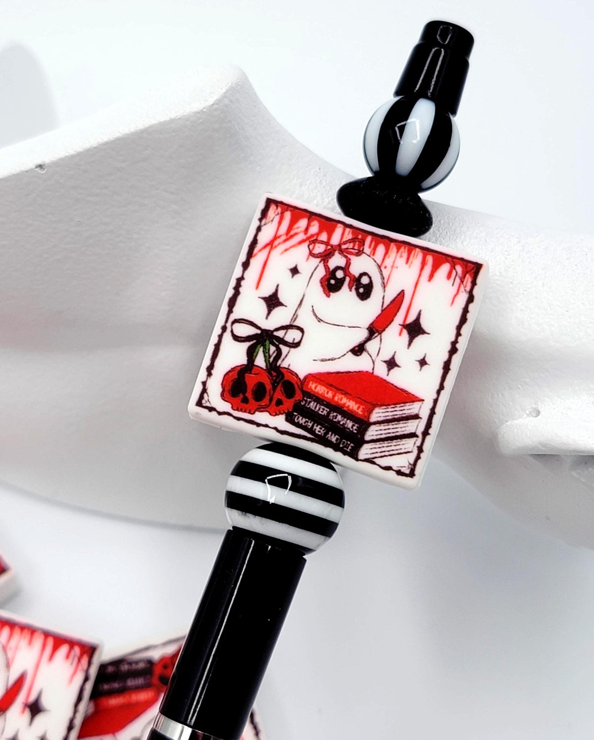 Horror Romance Ghost Focal Bead, Dark Romance Book Lover Silicone Pen Beads, Reader Bookish Wristlet Keychain Beads, Chunky Beads - (Set of 2)