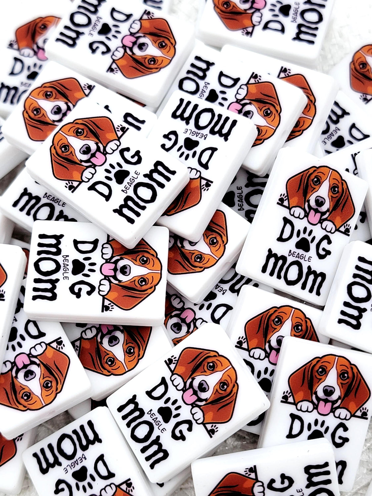 Beagle Dog Mom Silicone Focal Bead , Beagle Dog Lover Pen Beads, Dog Mom Pen Beads, Dog Lover Craft Bead Pocket Dog Design (Set of 2)