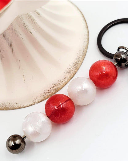 16mm Red and White Glossy Shimmer Christmas Acrylic Beads (Set 0f 20) - Mix Holiday Beads for DIY Crafts, Pens, Jewelry and Chunky Keychains