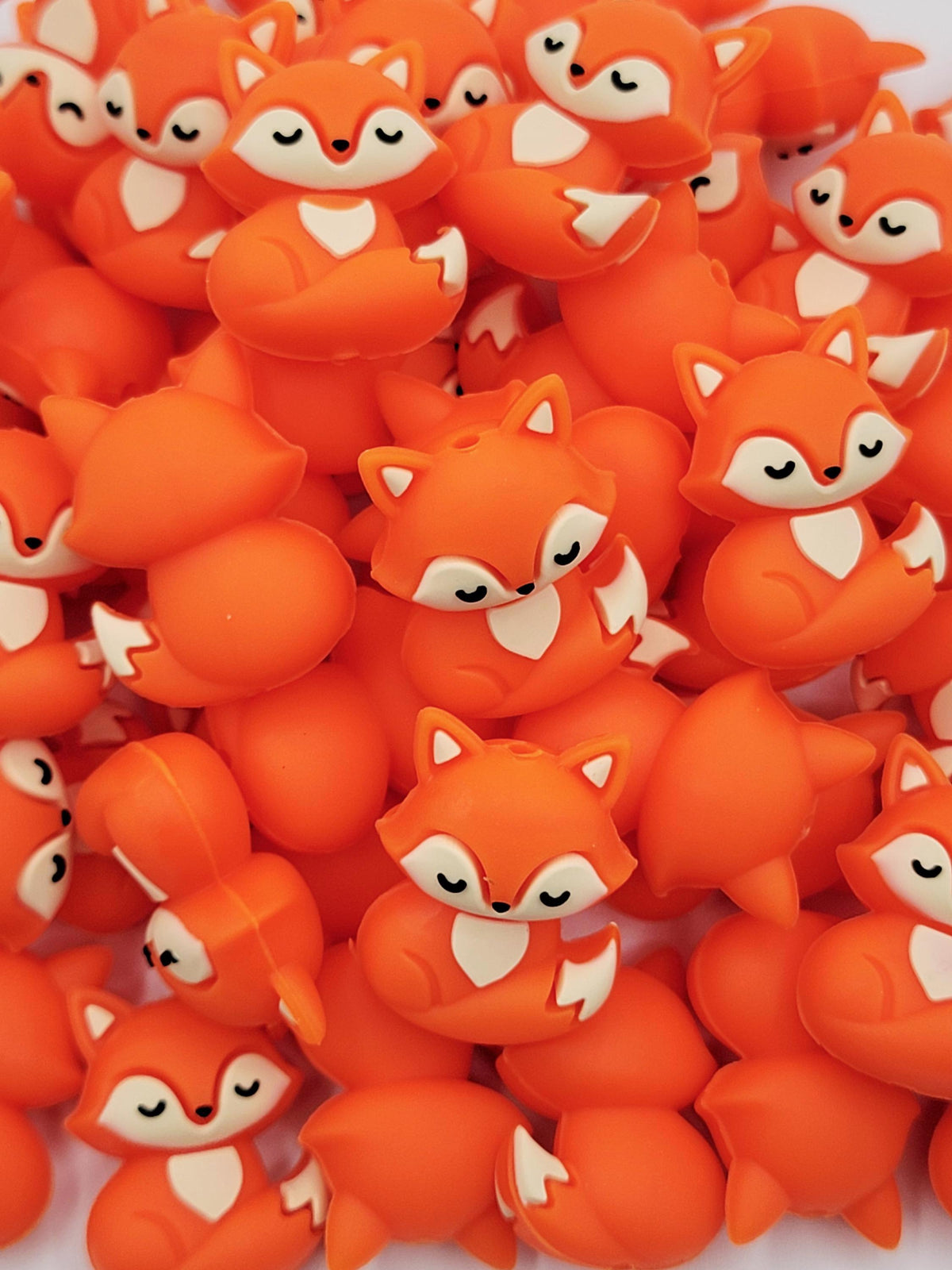 3D Fox Silicone Focal Bead , Orange Sleeping Fox Animal Shape Bead for DIY Pens, Jewelry, Keychains and Crafts, Fox Chunky Charms (Set of 2)