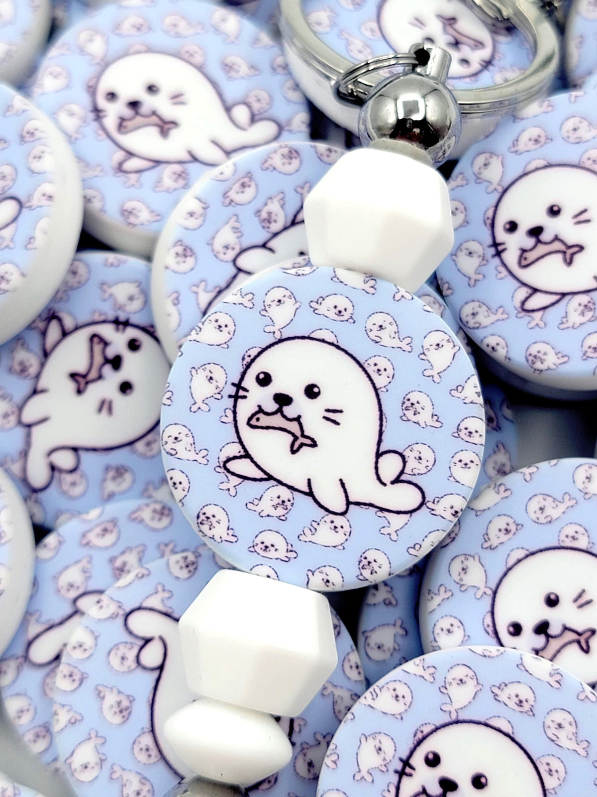 Seal With Fish Silicone Focal Bead, Cute Seal Pen Bead, Ocean Animal Focal Bead, Bracelet Keychain Lanyard Bead, DIY Craft Bead - (Set of 2)