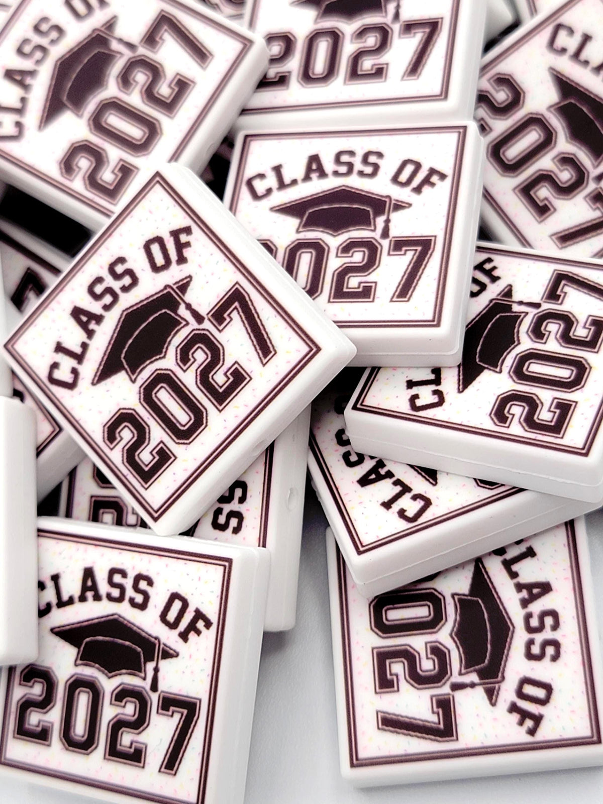 Class of 2027 Graduation Focal Bead, Cap And Gown Silicone Pen Bead, Senior Mom Gift, Class of 2027 DIY Graduation Craft Bead - (Set of 2)