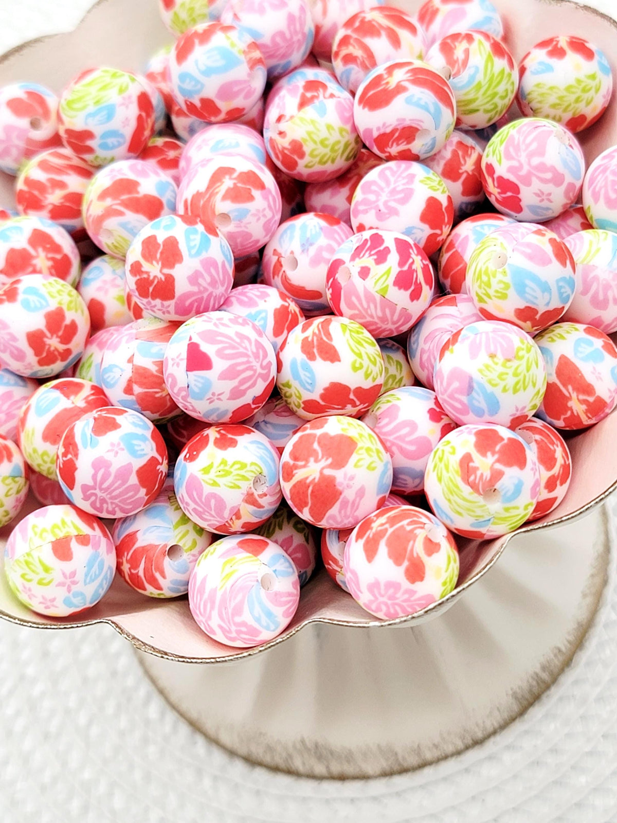 15mm Hibiscus Flower Print Silicone Round Beads, 15mm Round Floral Beads for Pens, Wristlets, Keychains, Jewelry and Crafts