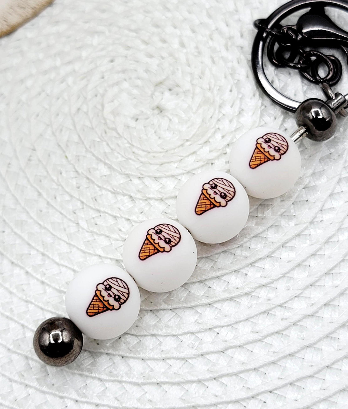 15mm Mummy Monster Silicone Round Beads, Halloween Mummy Beads, Cute Spooky Monster Beads for Pens, Keychains and Crafts